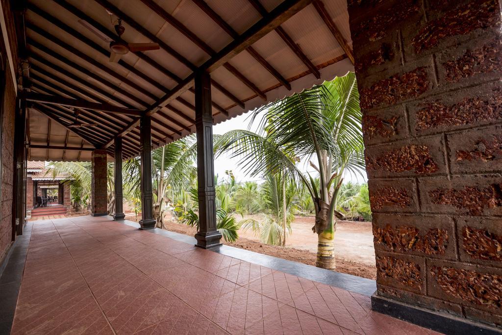Beachfront Villas Ganpatipule Kültér fotó