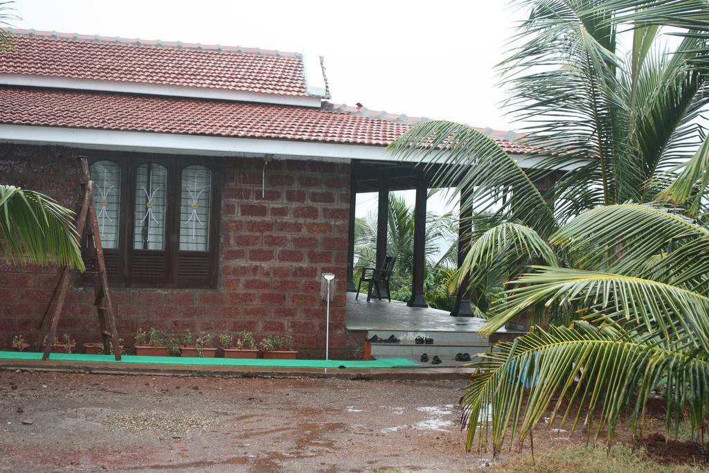 Beachfront Villas Ganpatipule Szoba fotó
