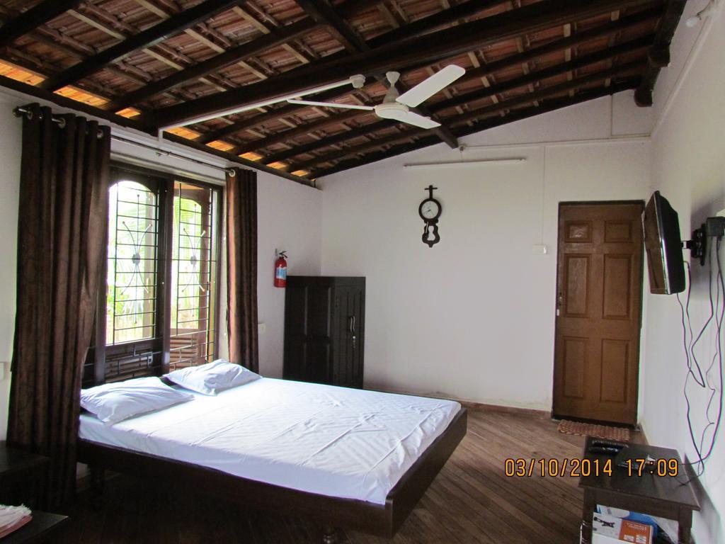 Beachfront Villas Ganpatipule Szoba fotó